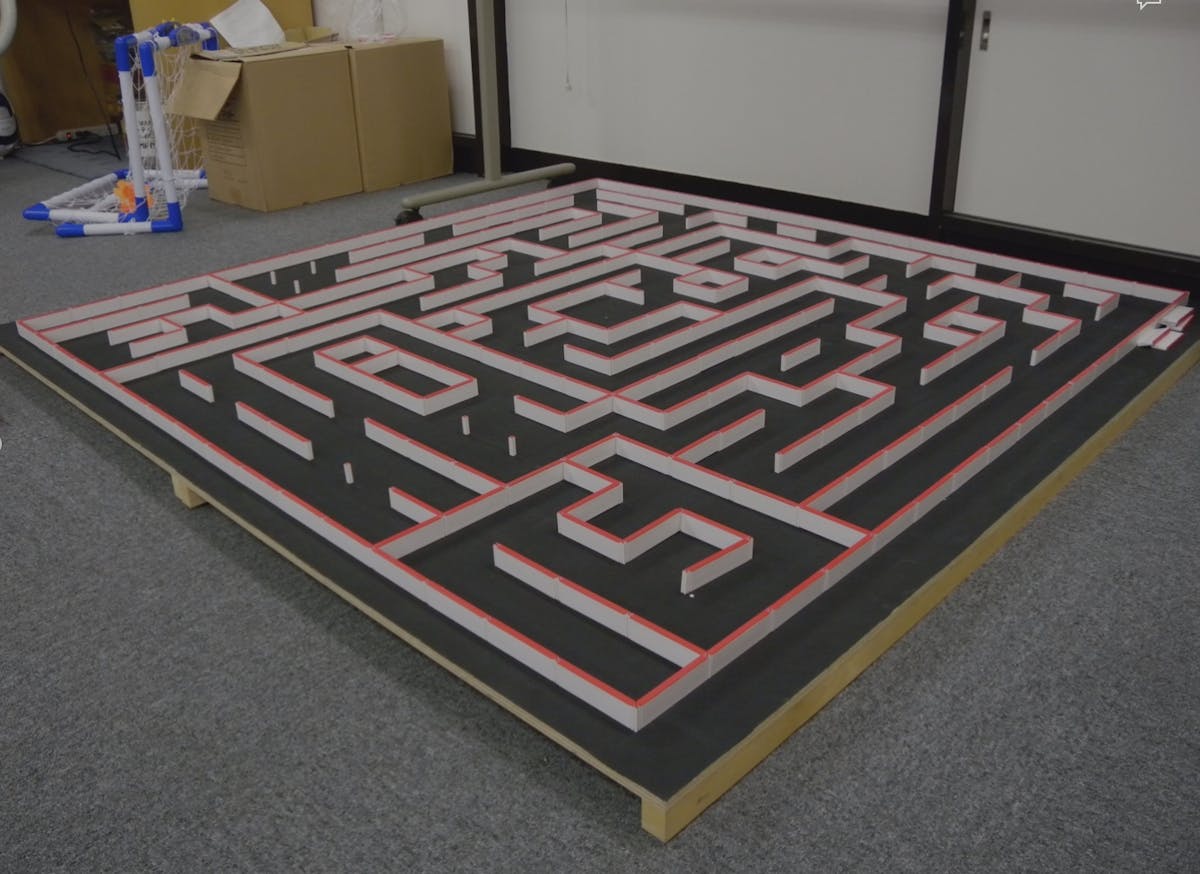 micromouse maze